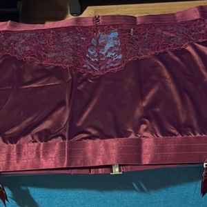 Torrid Garter skirt